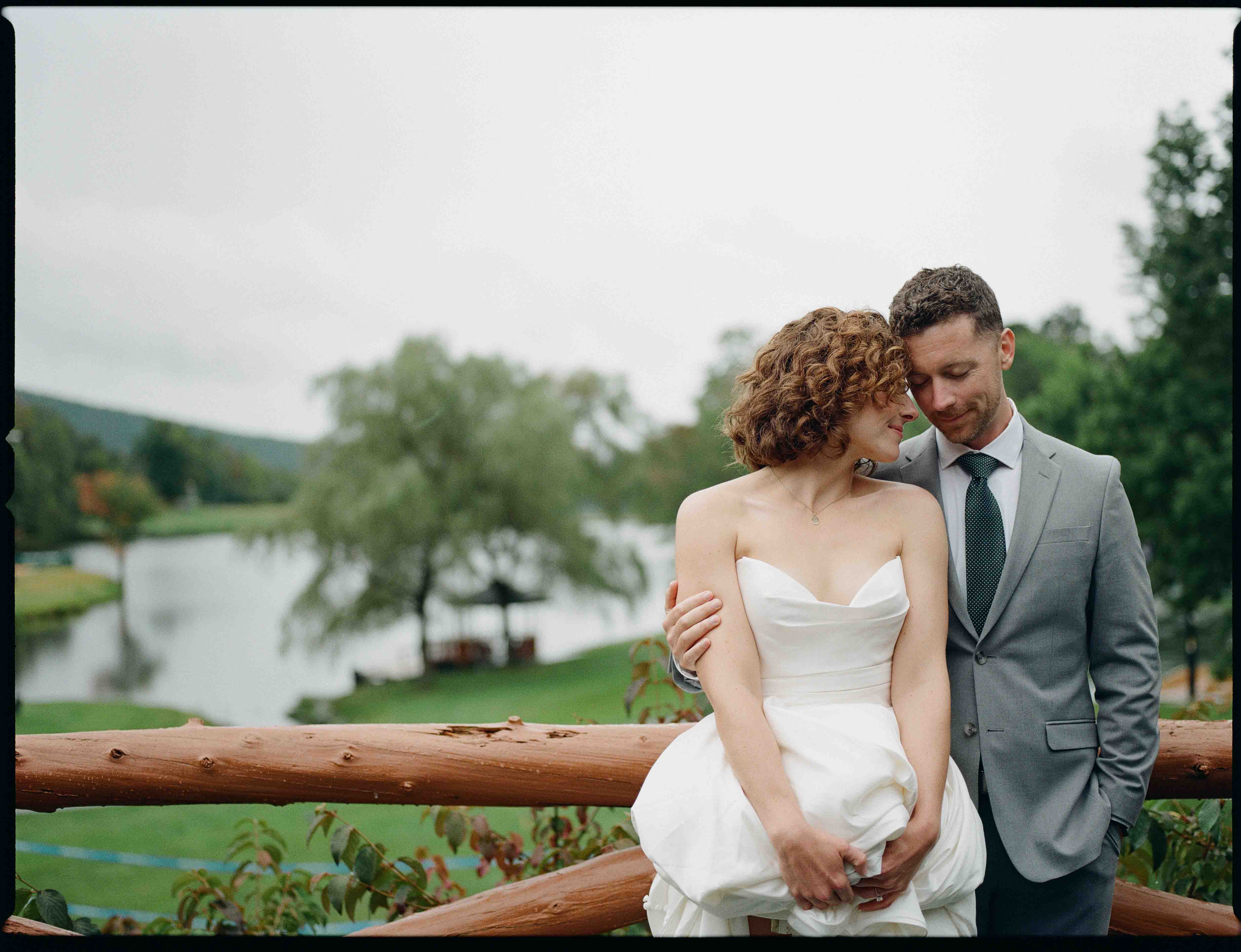 Catskills wedding ceremony in the mountains